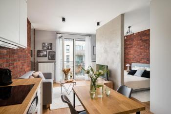 Superb Loft Studio in charming Praga District, 300 m to Metro & 100 m to tram, balcony, Warsaw (photo 2)