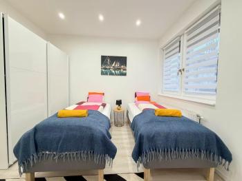Newly MIAMI designed apartment, Budapest (photo 4)