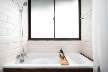 King suite with kitchen-Short walk to Park,BTS,Mall, Bang Kapi (Foto 5)