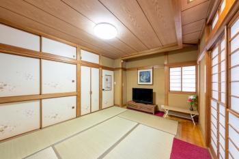 SUZUNONE The only private lodging in Tokyo 2 min walk natural hot springs near BIG super market ASAKUSA AKIHABARA SKYTREE nearby Japanese TATAMI style, Tokio (Foto 5)