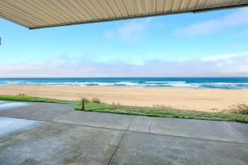 Oceanfront Studio - Sleeps 4 - Ground Floor - Pool and Hot Tub, Lincoln City (fotografie 4)