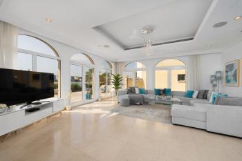 Maison Privee - Ultra-Luxury Villa with Private Pool & Beach on Palm, Dubaj (zdjęcie 3)