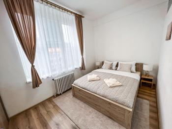 2BD- next to Presidential palace, Bratislava (fotografie 5)