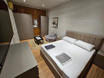 Studio Apartment near Pazari Ri, Tirana (Foto 3)