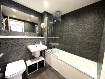 The Clyde Retreat, 2 Bedrooms, Glasgow (photo 3)