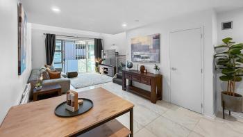 Parnell Escape l Enormous Loft Apartment l Shops, Auckland (photo 3)