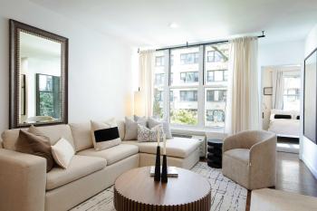 Designer Home in Diplomat District, New York (Foto 4)