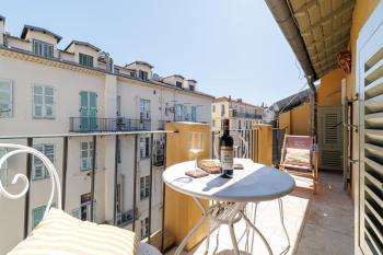 NEGRIN - Romantical Terrace - 2 min from the Sea, Nice (photo 2)
