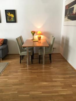 Gemütliche ruhige Altbauwohnung Nähe Hauptbahnhof und City, Vienna (foto 3)