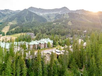 4-bedroom with Game Room & Hot Tub, Fernie (foto 5)