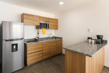 Beach Front Condos in Hotel Zone, Cancún (photo 3)