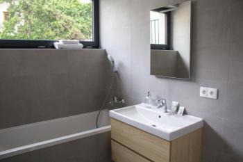 Gardinn Apartments - Hotel Service and Free Parking, Bratislava (foto 4)