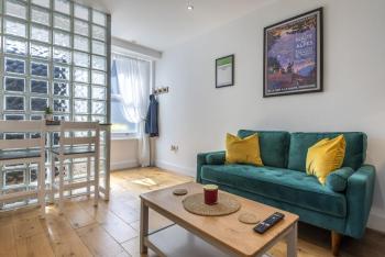 The Borough Mews Devereux Residences near Tower Bridge, London (photo 2)