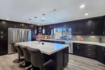 Luxurious 4BR, Firepit and Pool!, Las Vegas (photo 3)