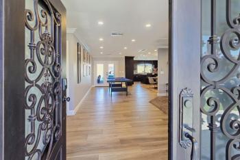 Luxurious 4BR, Firepit and Pool!, Las Vegas (photo 4)