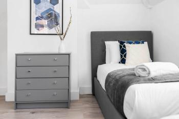 Stylish 3 Bedroom Home - Garden - Parking - Fast WiFi - 215R, Birmingham (fotografie 4)