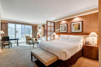Sierra Studio at MGM Signature Tower 1 with Balcony Strip View 5 MIN WALK FROM F1 GRANDSTAND, Las Vegas (photo 2)