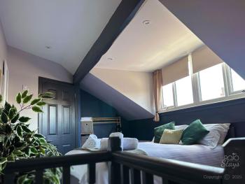 Contractor-Friendly 3-Bed House in Leeds with Parking, Kitchen & FREE Netflix!, Лидс (фото 4)