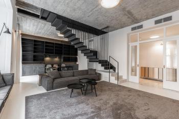 Luxury Old Town Penthouse w park, Praha (fotografie 2)
