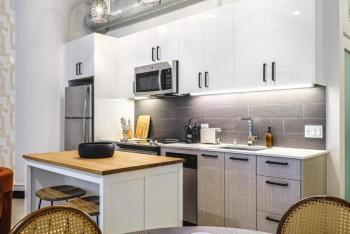 Stunning 1 BDR 1 BTH Modern Loft with Pool, Jacuzzi in DTLA!, Los Angeles (fotografie 3)