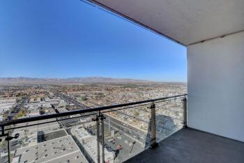 Palms Place 51st floor with Strip views and Balcony, Las Vegas (fotografie 3)