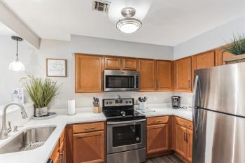 Riverfront Charm - A Scenic Downtown Stay for 6, Nashville (zdjęcie 5)