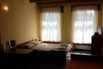 Academus - Pub, Rooms, Cider, Vratislav (fotografie 3)