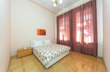 Двокімнатна квартира на Майдані, Kiew (Foto 3)