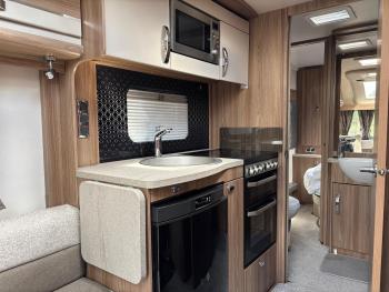 4 Guests - Pet Friendly - Durham Caravan Retreat, Durham (photo 5)