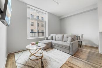 Spacious DT Condo l Free Parking l Fast Wi-Fi, Cleveland (photo 5)