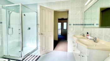Tranquil Haven Retreat, Auckland (photo 4)