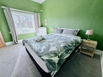 4Brm1Bath - heart of Mt Eden, Auckland (photo 3)