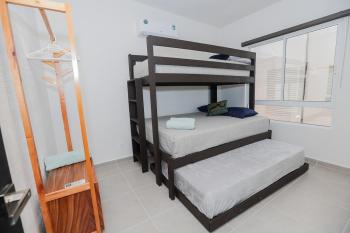 Hikari Condon, Cancún (Foto 4)