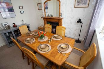 NEC, BHX Cosy 3 Bedroom House with Parking, Birmingham (zdjęcie 3)