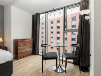 Pass the Keys Stylish Flat Near Moorfields Stn, Liverpool (photo 4)