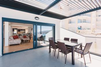 Seafront Villa with Private Pool in Dobra Voda, Montenegro, Bar (foto 5)
