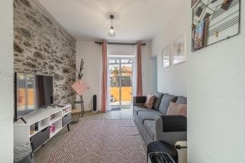 Sea & Mountain View apartment with open-air Patio & Parking, São Vicente (Foto 5)