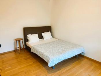 Charming City Center Flat with Balcony Steps from Zurich Historic Schloss, Curych (fotografie 2)