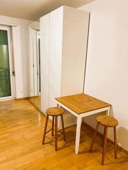 Charming City Center Flat with Balcony Steps from Zurich Historic Schloss, Curych (fotografie 5)
