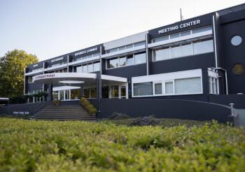 Amrâth Airport Hotel Rotterdam, Роттердам (фото 2)