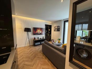 Central Luxury Apartment with Fast Fiber WiFi, Terrace & Free Parking in Casablanca Close To KFC MCDO & School Group La Résidence Boulevard 2 Mars, Casablanca (fotografie 4)