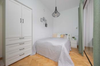 Stylish One Bedroom Apartment in Warsaw with Balcony by Noclegi Renters, Varsovie (photo 3)