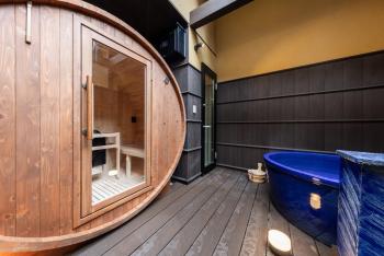 ねどこ GRANQ - Open-air Artificial Onsen & Barrel Sauna, Takajama (fotografie 3)
