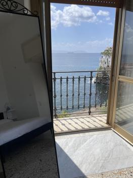 Casa Parthenope, a window on the sea, Naples (photo 5)