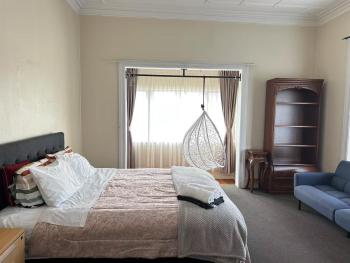 Parnell City Haven Same Price for 1 to 6 Guests Villa with Full Kitchen, Auckland (photo 3)