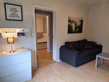Spacious home with 3 bedrooms, 2 bathrooms and sauna in Vadsø 220m2, Vadsø (foto 2)