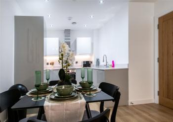 1 Bed Prime Jewellery Qtr - Walk to CBD and Metro, Birmingham (fotografie 4)