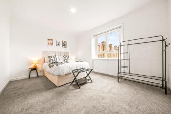 Cosy and Bright 3-Bedroom Flat, Glasgow (photo 5)