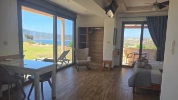 Panorama Studios, Kefalos (zdjęcie 3)