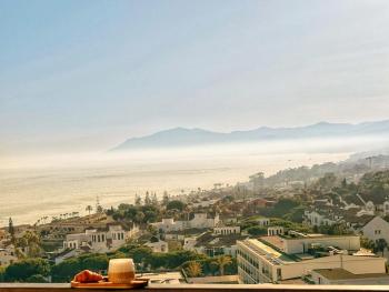 Beach Studio with Stunning Sea & Mountain Views, Марбелья (фото 3)